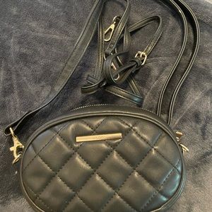 Sold Women Fanny Pack/Crossbody Bag